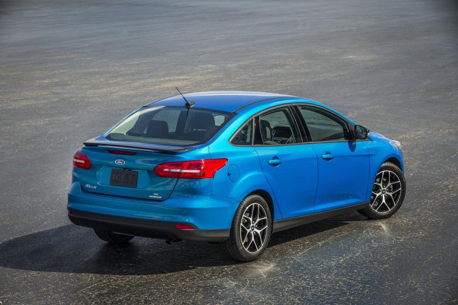  Ford Focus Sedan 2014 года  (фото 20 из 36)